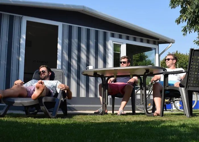 مكان تخييم Strukkamphuk 5*