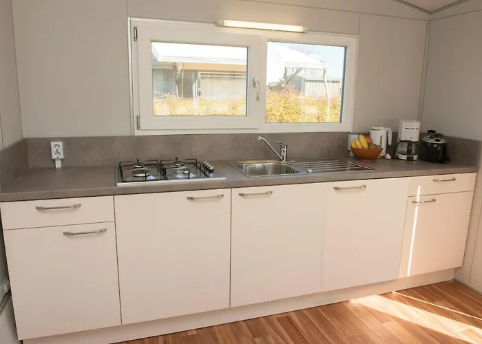 Strukkamphuk مكان تخييم 5*